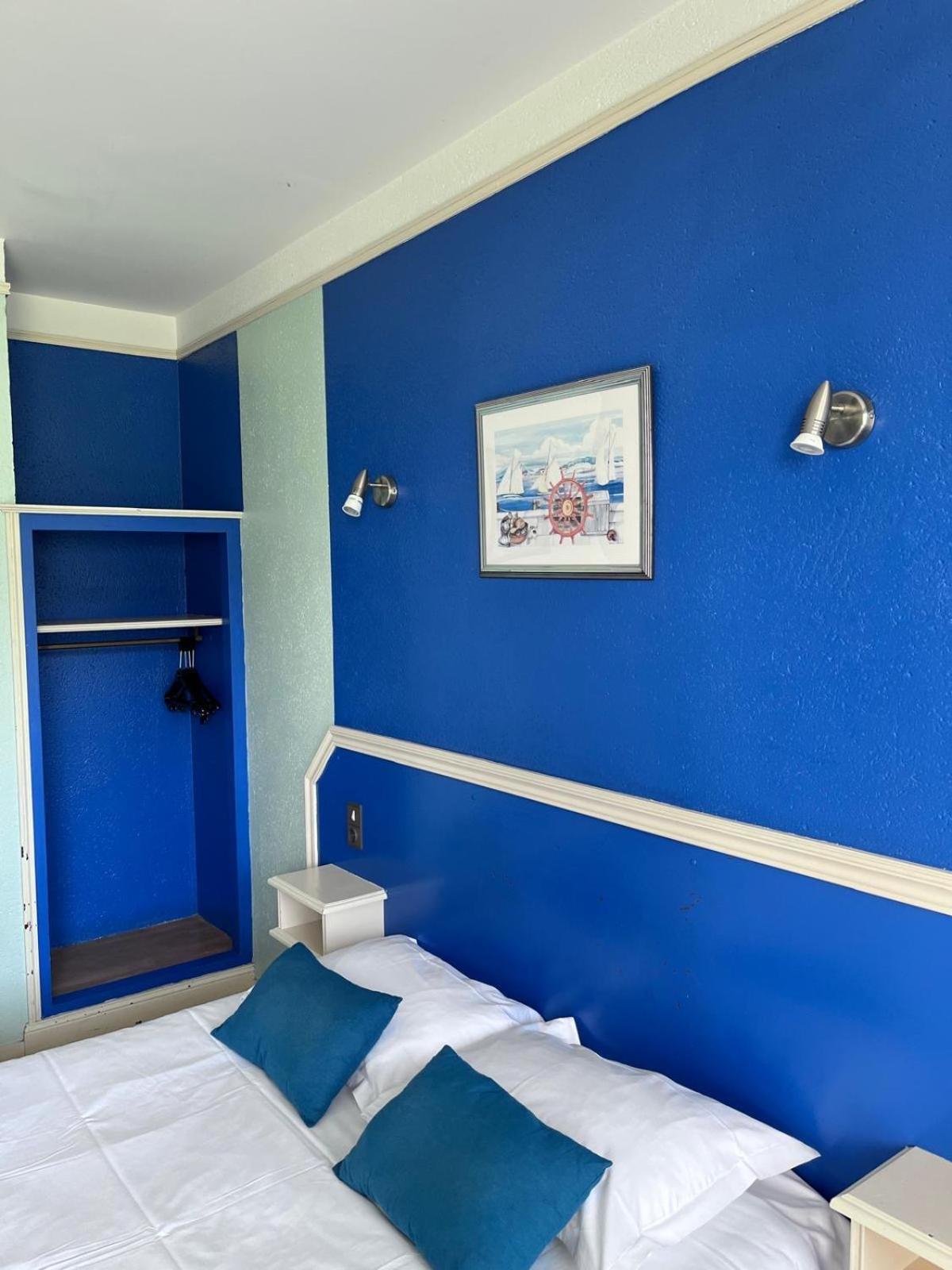 La Tour Des Hotel Mayenne